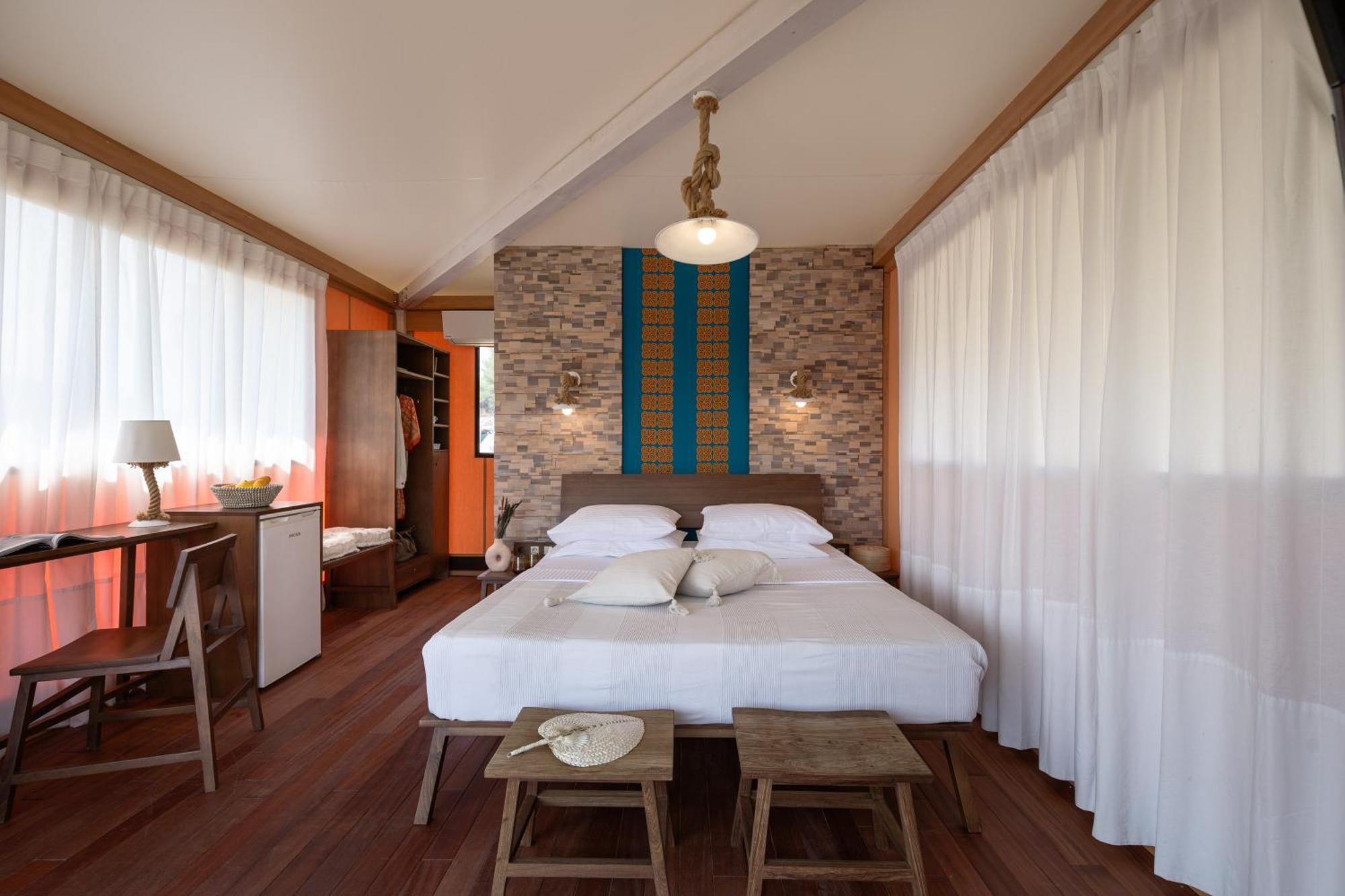 Ihousevillage Polychrono Ngoại thất bức ảnh